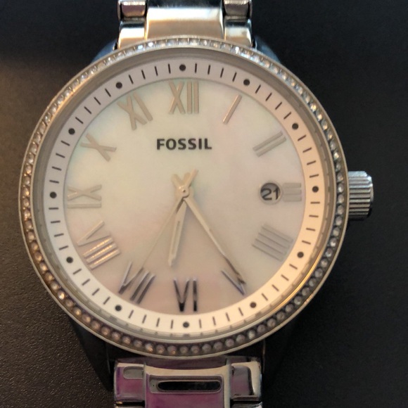 FOSSIL WATCH SILVERTONE - Picture 2 of 6